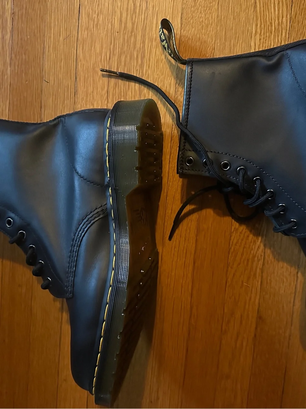 Black Dr. Martens 1460 boots in US 9 M, 10 L, NWOB